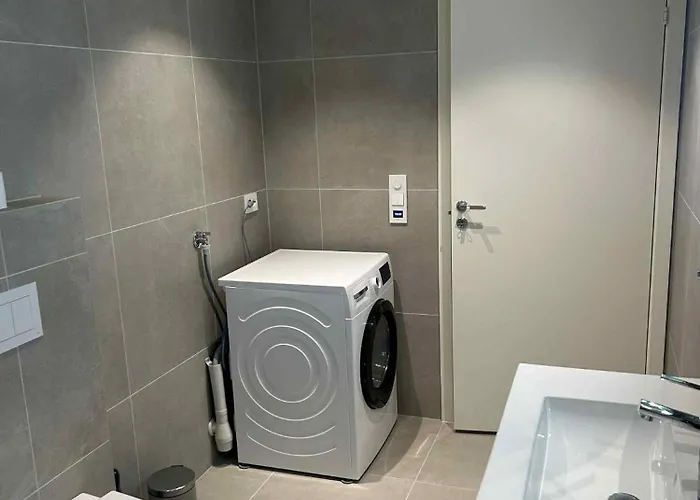 Ny Stor Med Stor Uteplass Apartment
